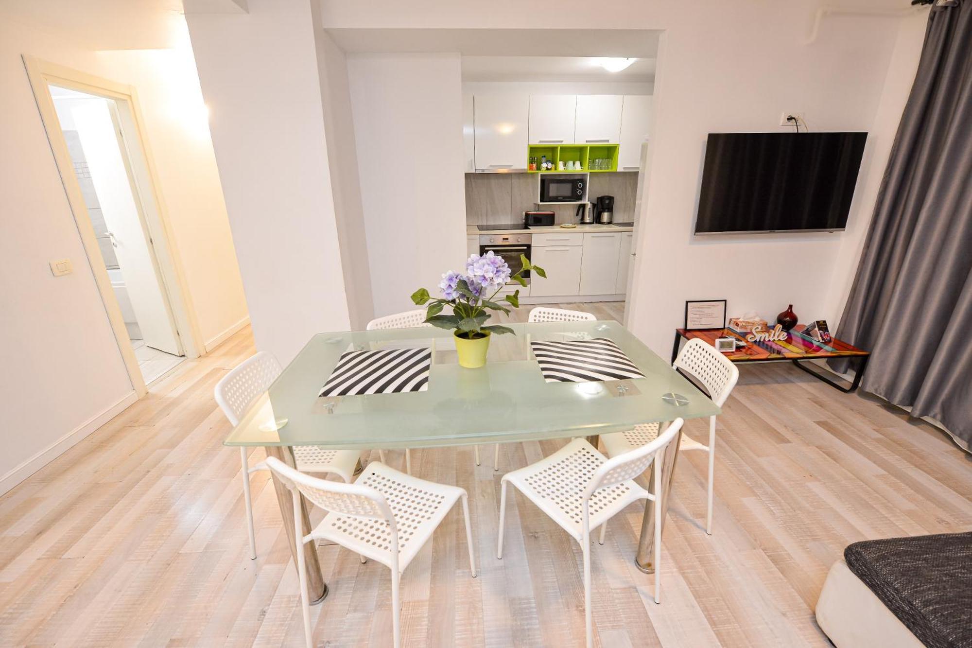 Shabbat Apartments Bukarest Eksteriør billede